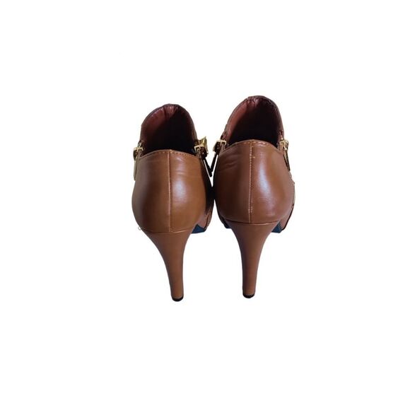 DOLLHOUSE Women's Piped Toe Bootie - Picture 2 of 5